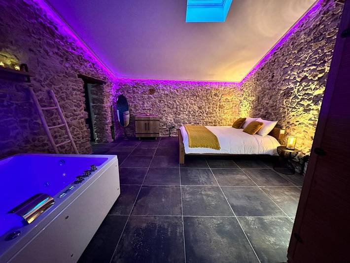 Gîte pour 2 personnes, avec jacuzzi et sauna à Tourves - 3