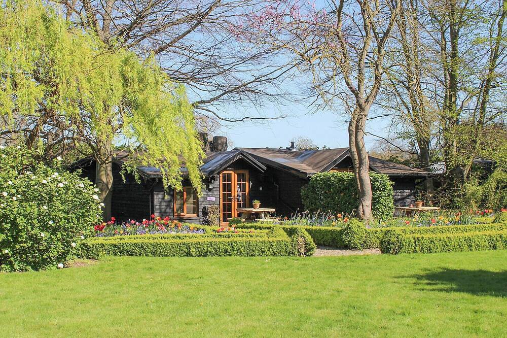 Chestnut Cottage - 27636 in Sutton-at-Hone and Hawley, Dartford