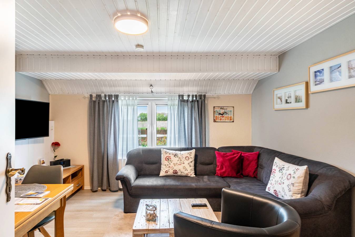 Ganze Wohnung, Apartment 'Möwennest' mit privater Terrasse, Gemeinschaftsgarten und Wlan in Friederikensiel, Wangerland