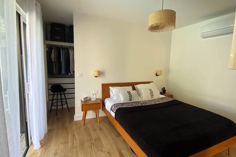 Maison Pierre 3 bedrooms with swimming pool Bordeaux Near Stade Chaban Delmas in Burdeos, Región de Burdeos