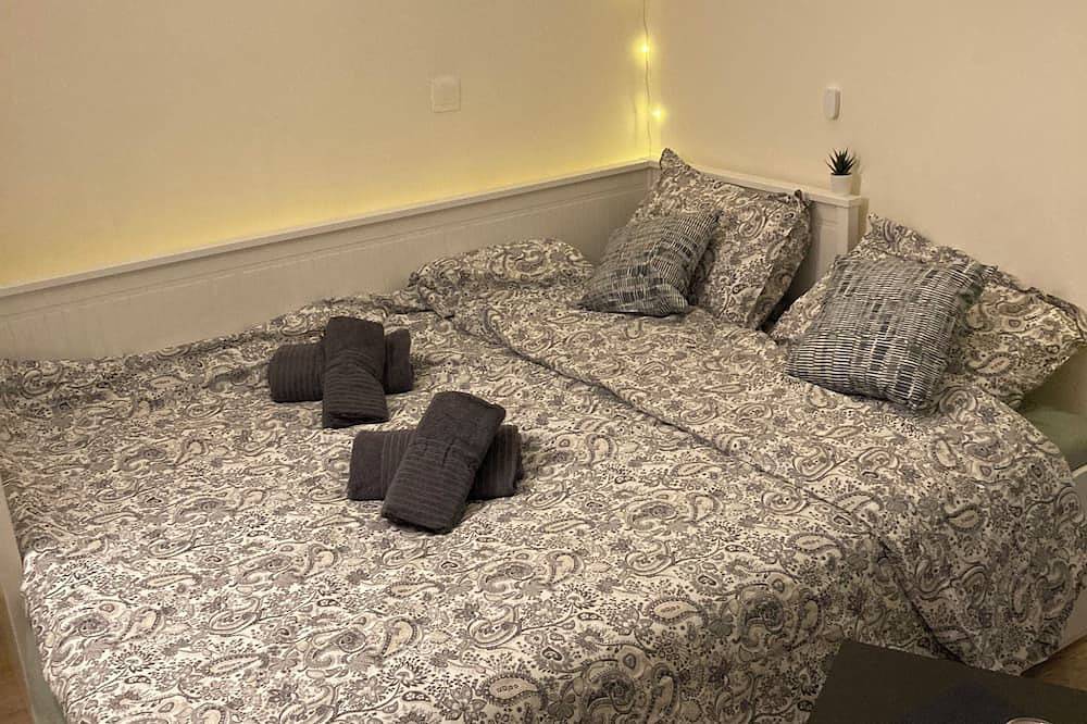 Ganze Wohnung, Cosy studio with mezzanine - Near Seine & Paris in Asnières-sur-Seine, Hauts-de-Seine