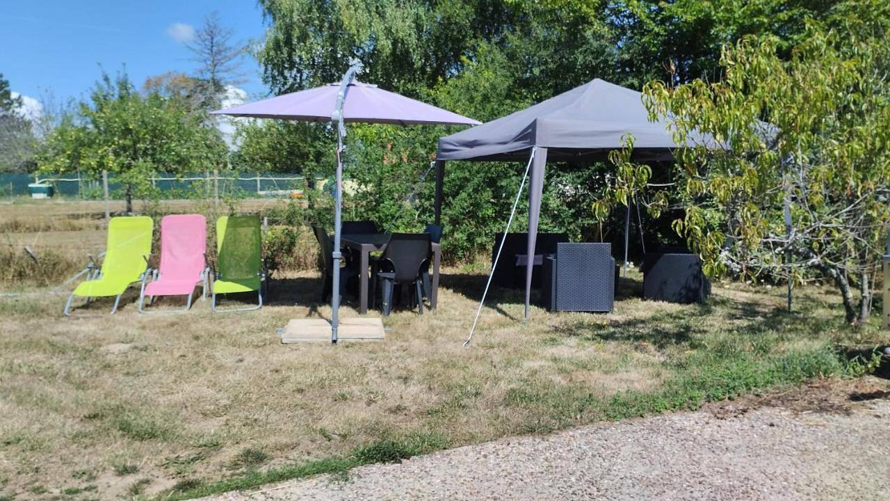 Appartement entier, One-Bedroom Apartment in Éguzon-Chantôme, Région de La Châtre
