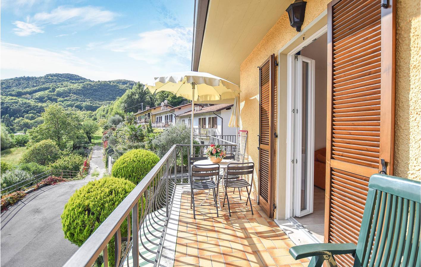Appartement am Pool mit Parkplatz & WiFi in Voiandes, Tremosine