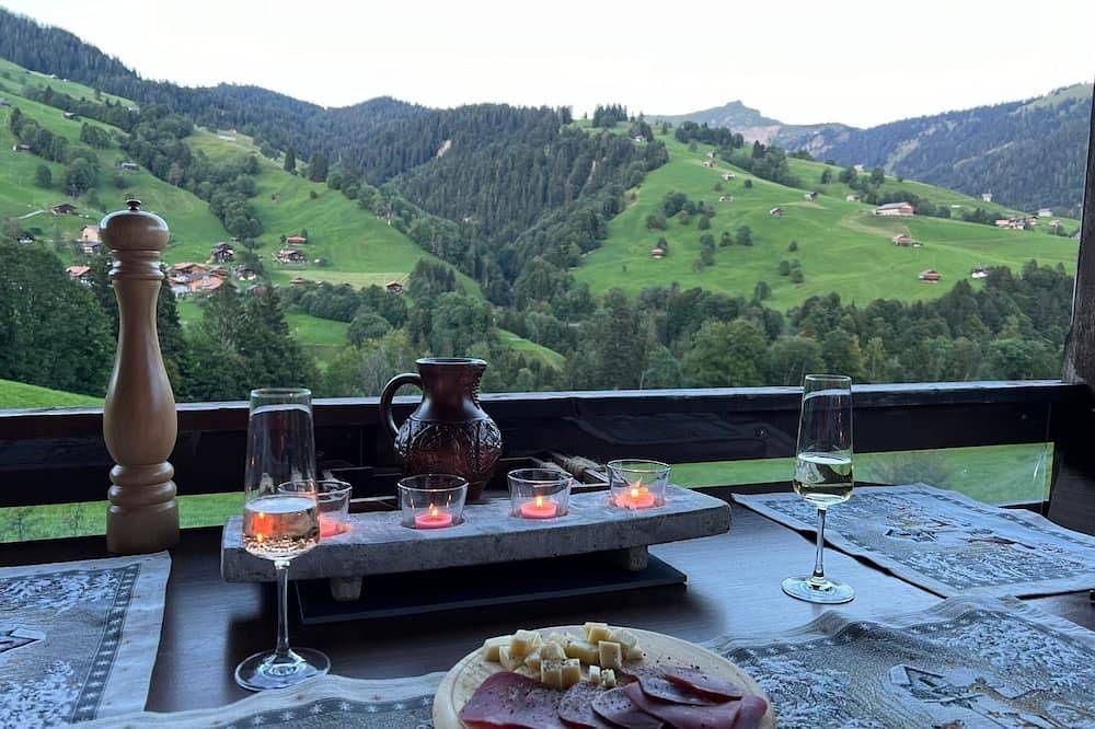 Ganze Wohnung, Serviced Apartment Chalet Bärgblüml i Ha by Interhome in Habkern, Berner Oberland