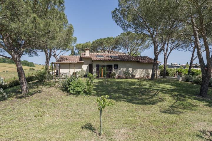 Location de vacances pour 8 personnes, avec jardin, animaux acceptés à Colle di Val d'Elsa - 2