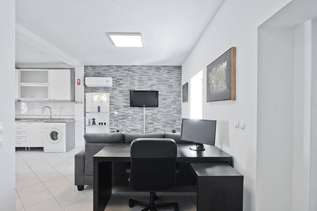 Apartamento inteiro, Two-Bedroom Apartment in Alcabideche, Costa de Lisboa
