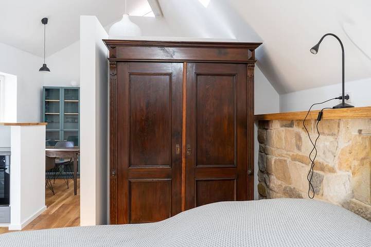 Ganze Wohnung, Neue Dachwohnung im Herzen von  Gönnheim in Gönnheim, Pfälzer Rheinebene