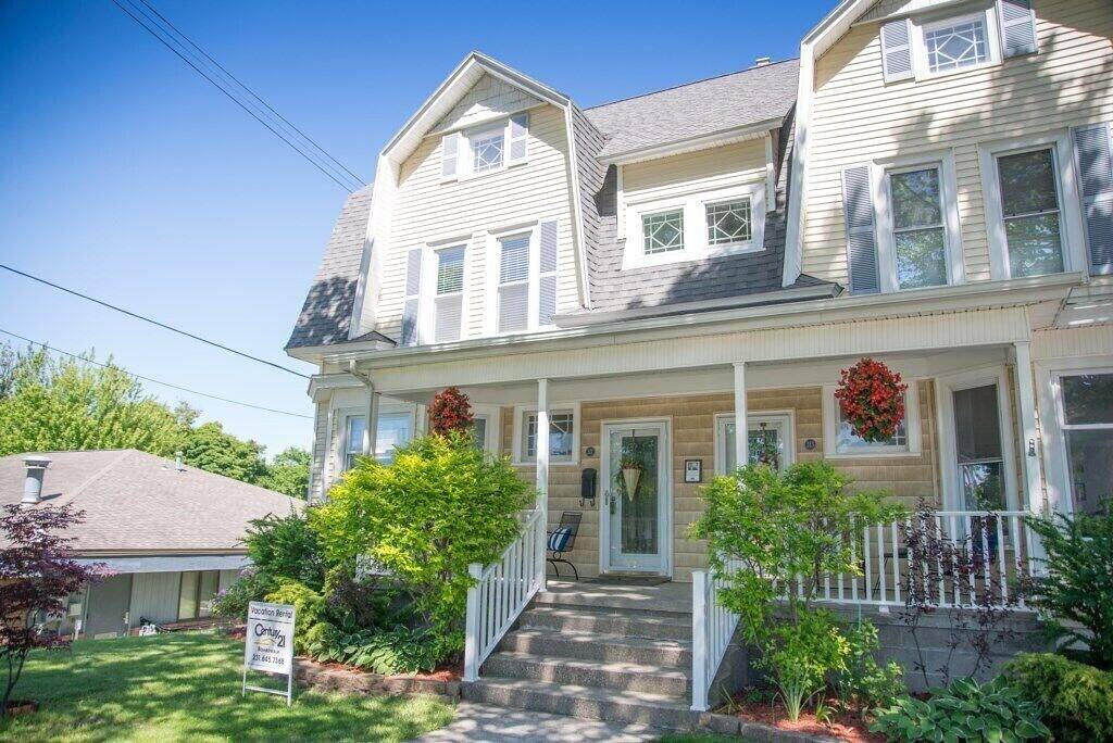 Historisches Manistee Townhome in der Nähe der Innenstadt in Manistee, Manistee County