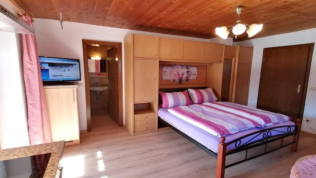 Ganze Ferienwohnung, Ferienwohnung für 2 Personen (22 m²) in Bad Bayersoien in Bad Bayersoien, Bayerische Alpen