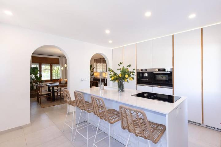 Casa rural para 6 personas, con Balcón y Terraza además de Jardín y Piscina en Cunit - 4