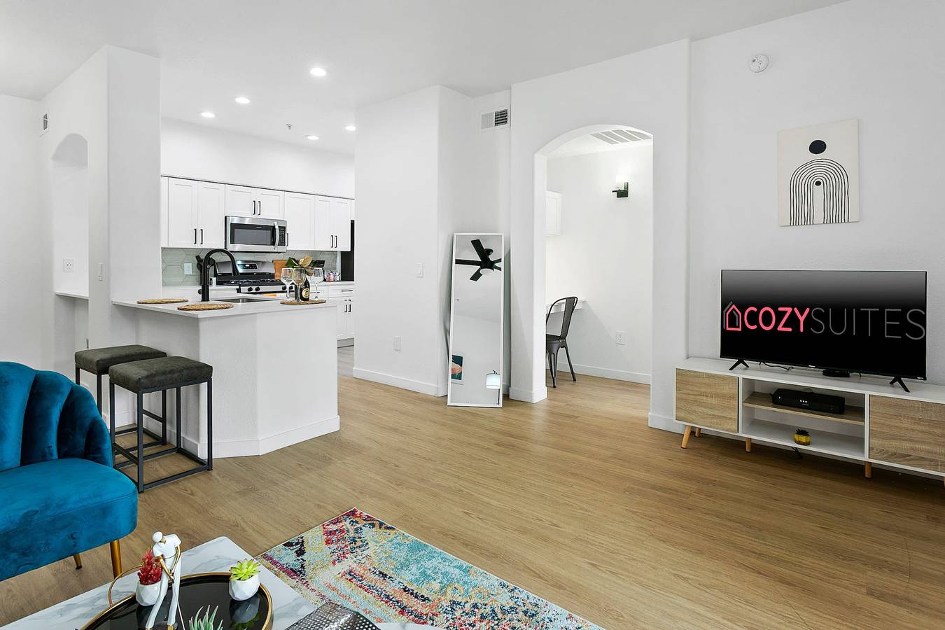 Entire apartment, Cozysuites Glendale by the stadium w pool 04 in Glendale, Maricopa County