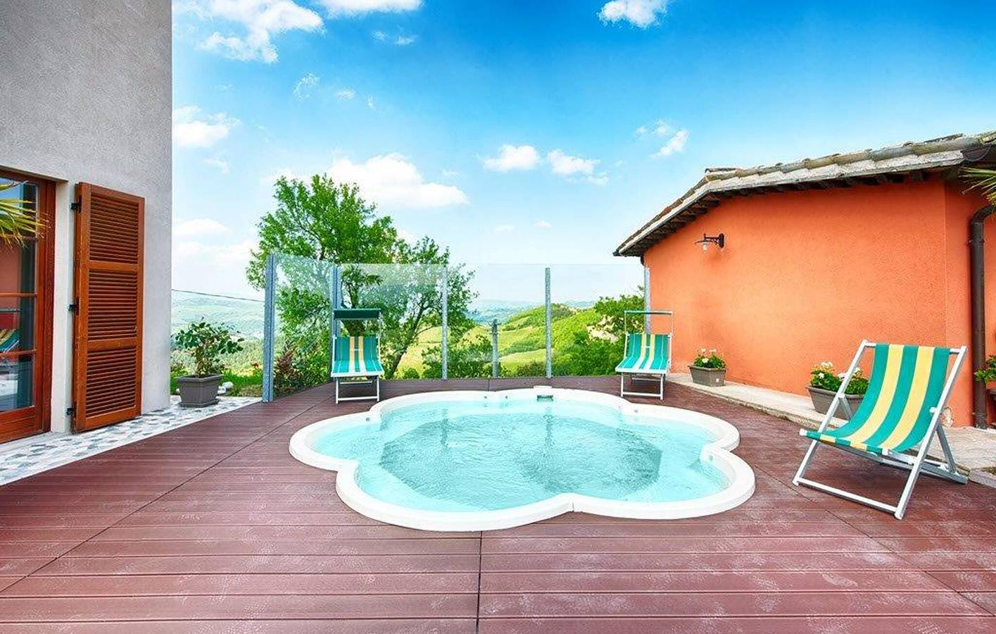 Ganze Ferienwohnung, Ferienwohnung für 4 Personen mit Whirlpool in Sant'Angelo in Vado, Valle del Metauro