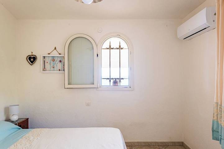 Villa Chiaro di Luna - unabhängig mit direktem Zugang zum Meer in Torre delle Stelle, Maracalagonis