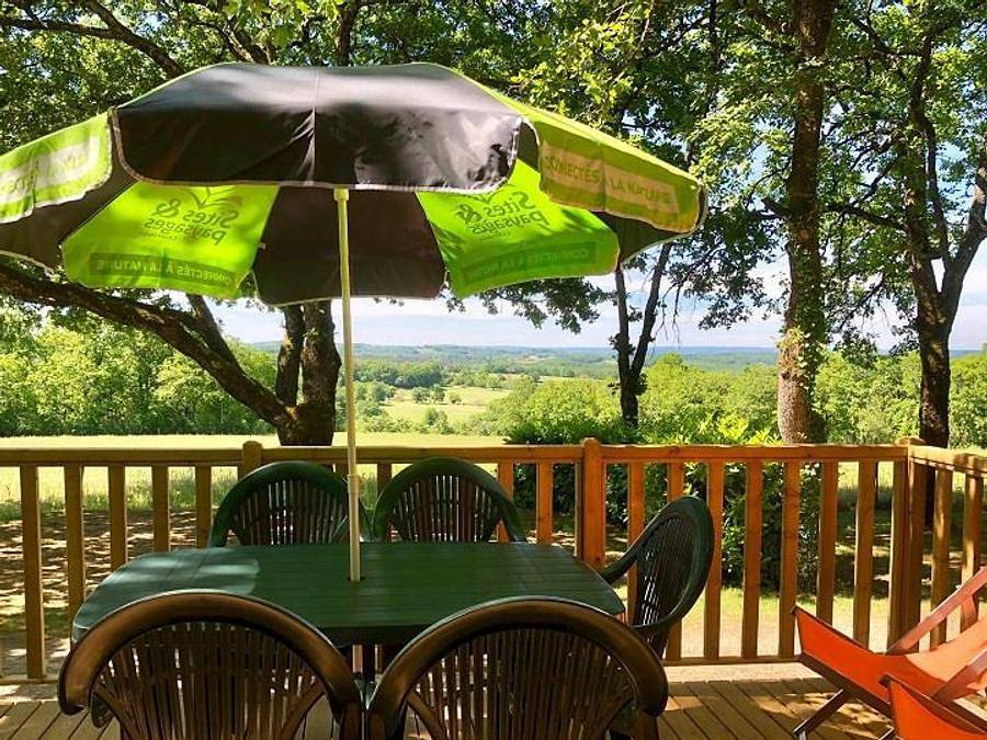 Camping Sites et Paysages - Les Hirondelles - Chalet 5 persons - Cottage Martel - 2 bedrooms - no sanitary facilities, no heating - terrace not covered in Loupiac (Lot), Lot