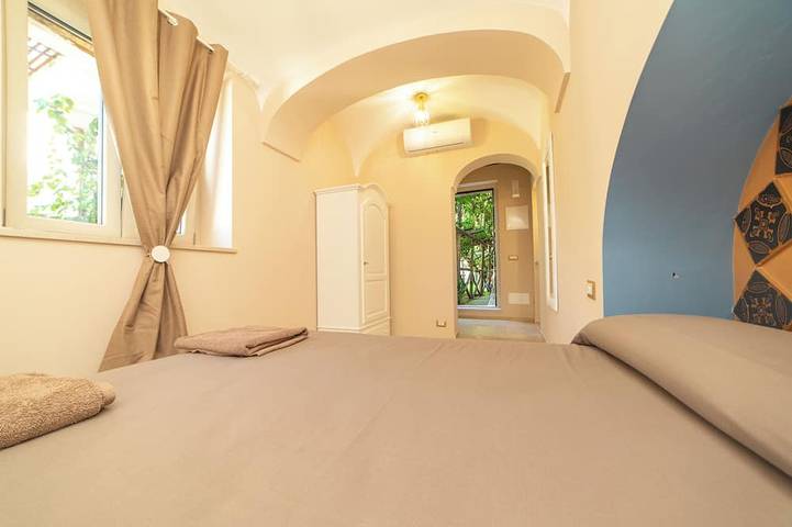 Location de vacances pour 2 personnes, avec jardin et jacuzzi à Scala