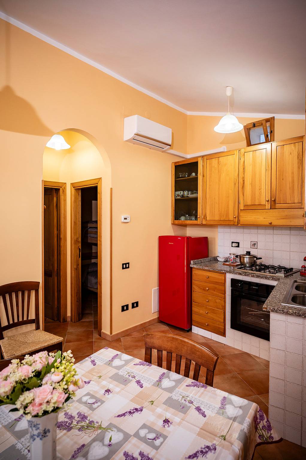Casa vacanza per 3 persone con terrazza in Pisciotta, Cilento Coast