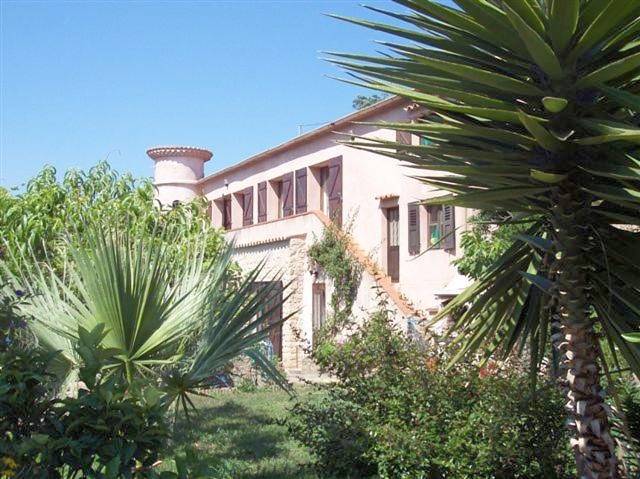 Villa pour 6 personnes, avec vue et piscine ainsi que jardin et vue sur le lac, adapté aux familles à Théoule-sur-Mer - 2