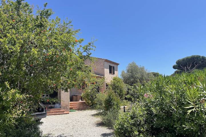 Location de vacances pour 10 personnes, avec jardin dans l'Ayguade