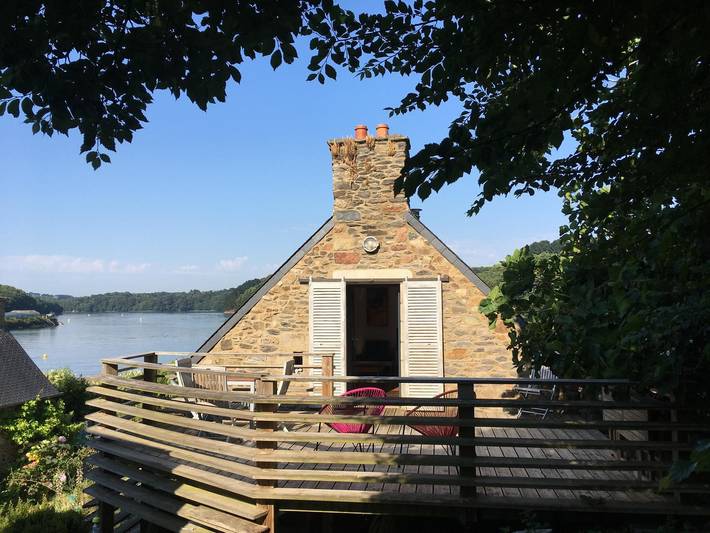 Gîte pour 2 personnes, avec Terrasse ainsi que Jardin et Vue à Trédarzec