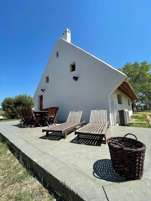 Location de vacances pour 5 personnes, avec terrasse et jardin, animaux acceptés dans Plage de l'Espiguette - 2