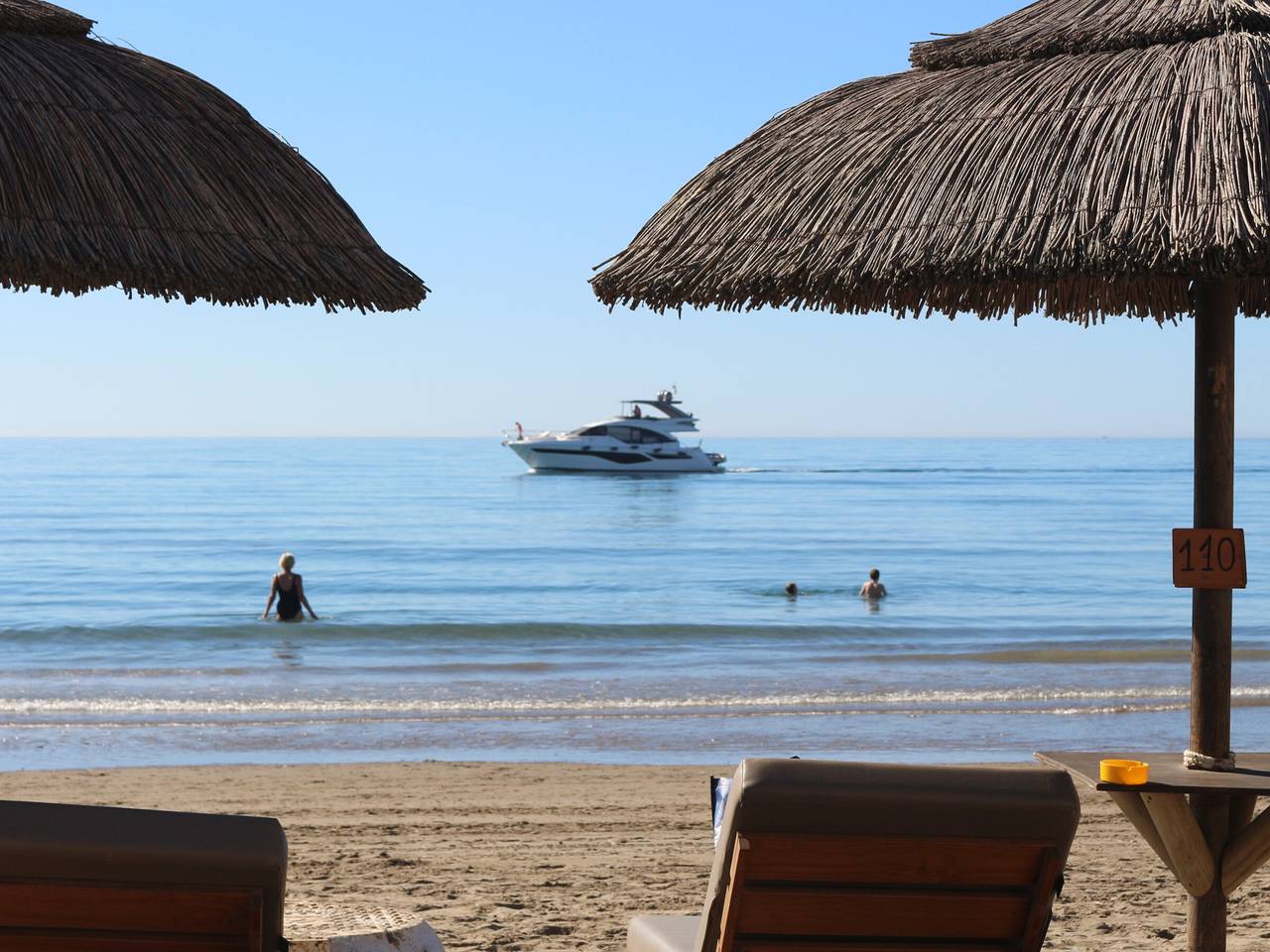 Chalet para 12 Personas en Elviria, Marbella