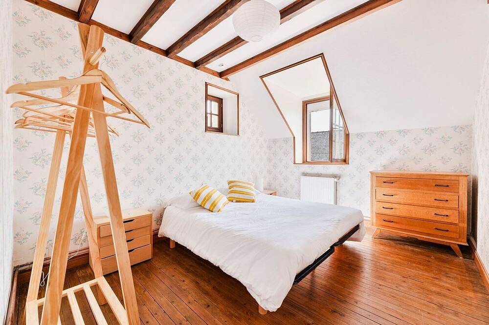 House for 11 people, large garden, 5 minutes from the port. Quiet. pets welcome in Le Croisic, Côte d'Amour