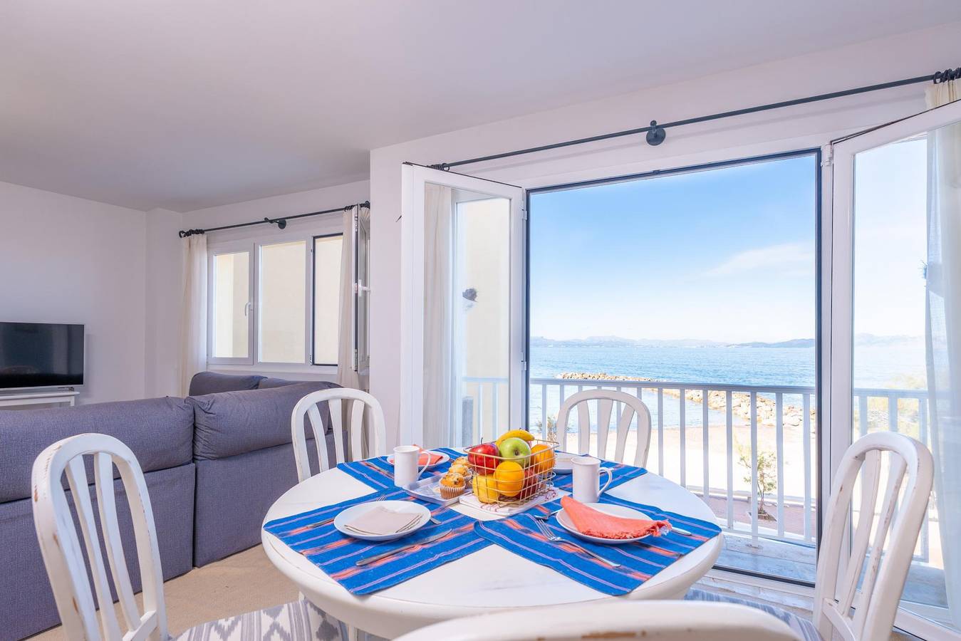 Ganze Ferienwohnung, Brisa Marina - Modernes Apartment direkt am Meer in Colònia de Sant Pere – Kostenloses Wlan in Colònia de Sant Pere, Artà