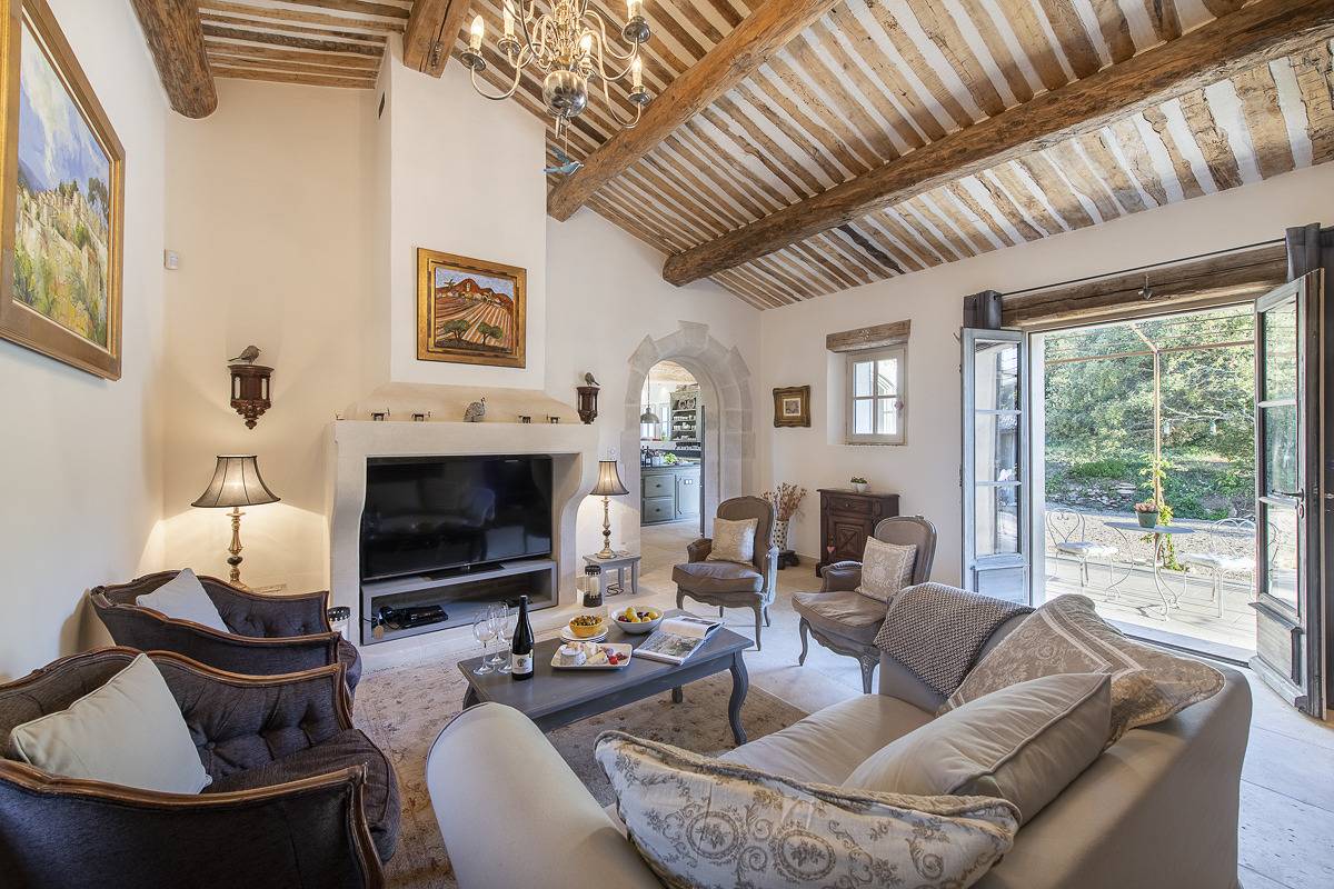 La Bécasse – Mansión histórica con piscina in Bonnieux, Parque natural regional del Luberon