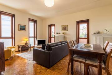 Vacation Rental for 4 Guests in Brunate, Lake Como, Picture 2