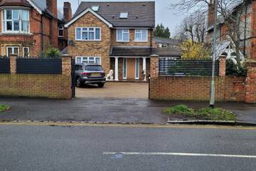 Holiday Rental for 3 People in Reading, North Wessex Downs, Photo 4