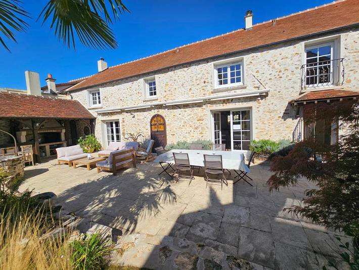 Gîte pour 12 personnes, avec jardin et piscine ainsi que jacuzzi et sauna à Crécy-la-Chapelle - 2