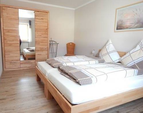 Ferienwohnung für 4 Personen, mit Garten und Balkon in Bayerischer Jura - 2