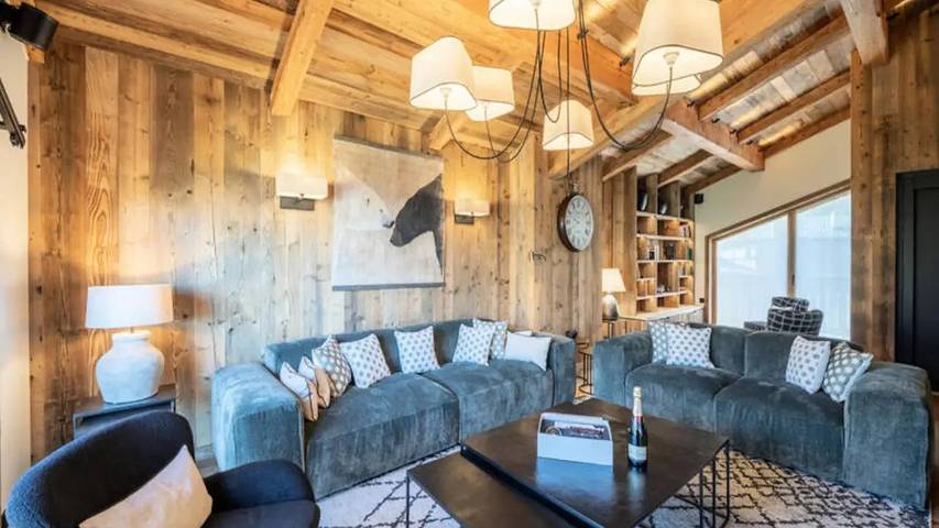 Chalet pour 13 personnes, avec Balcon et Piscine dans Courchevel 1300 (Le Praz)