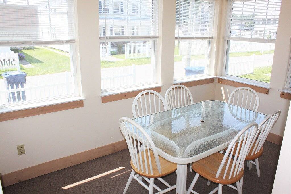 Bleiben Sie nur wenige Schritte von einem wunderschönen Privatstrand in Old Lyme entfernt! in Old Lyme, Connecticut