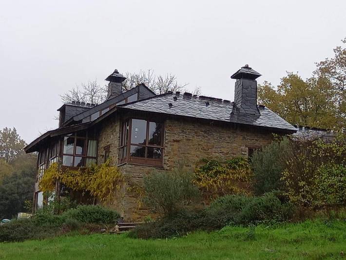 Casa rural para 10 personas, con vistas además de piscina y jardín, Se admiten mascotas en El Bierzo - 3
