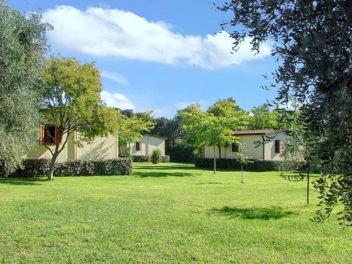 Bungalow für 4 Personen, mit Terrasse auf Korsika - 2