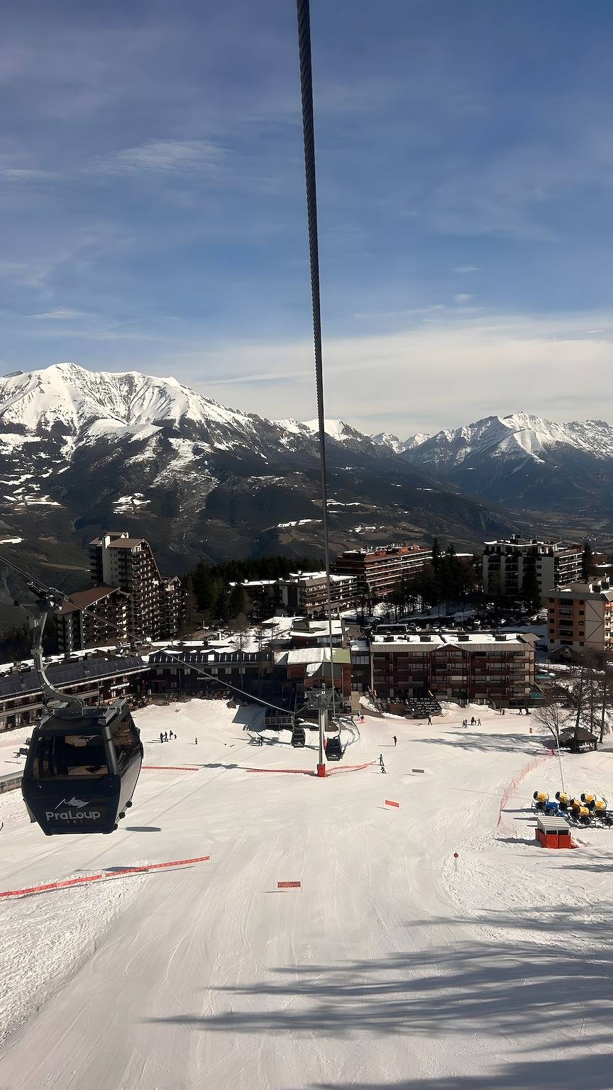 Appartement entier, Appartement 'Chaleureux 4 Couchages' avec Vue sur la Montagne, Terrasse Privée et Wi-Fi in Pra-Loup (station de ski), Pra-Loup