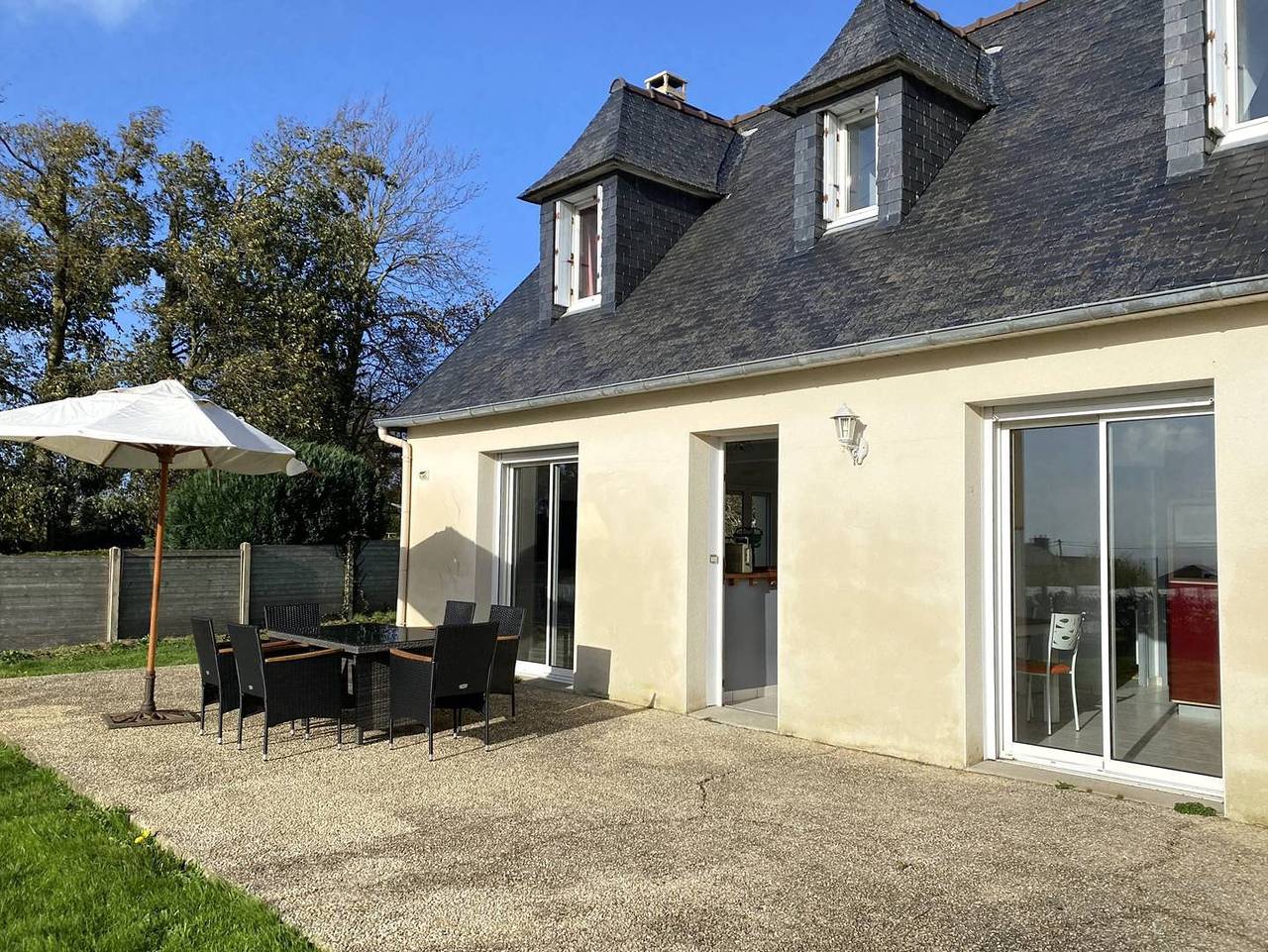 Renovated house with garden in the center of Trebeurden in Trébeurden, Pink Granite Coast