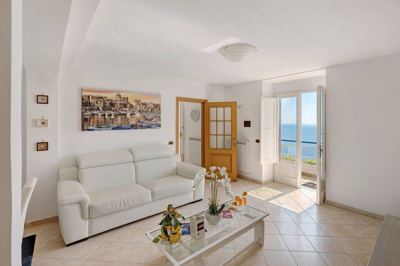 Appartamento intero, Casa Pino con vista mare, balcone e Wi-Fi in Furore, Costiera amalfitana