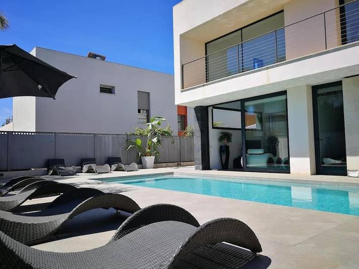 Chalet für 8 Personen, mit Balkon und Terrasse sowie Garten und Pool in Palma