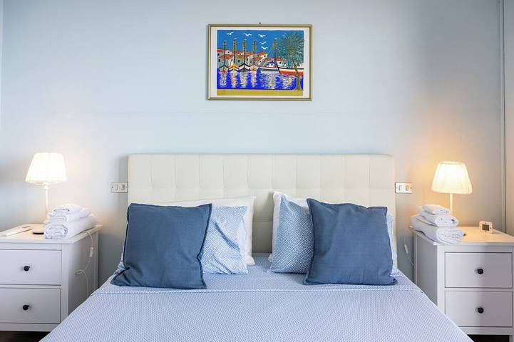 Ganze Wohnung, Helles Apartment mit herrlichem Ausblick in Mazzarò, Taormina