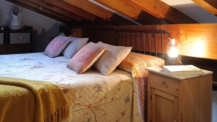 Casa rural para 2 personas, con Balcón y Terraza además de Jardín y Vistas en Herrerías