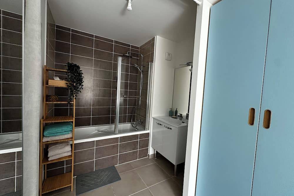 Ganze Wohnung, A family escape among meadows, birds and gardens in Chantepie, Rennes und Umgebung