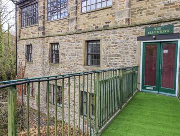 Cottage for 10 People in Skipton, North Yorkshire, Photo 1