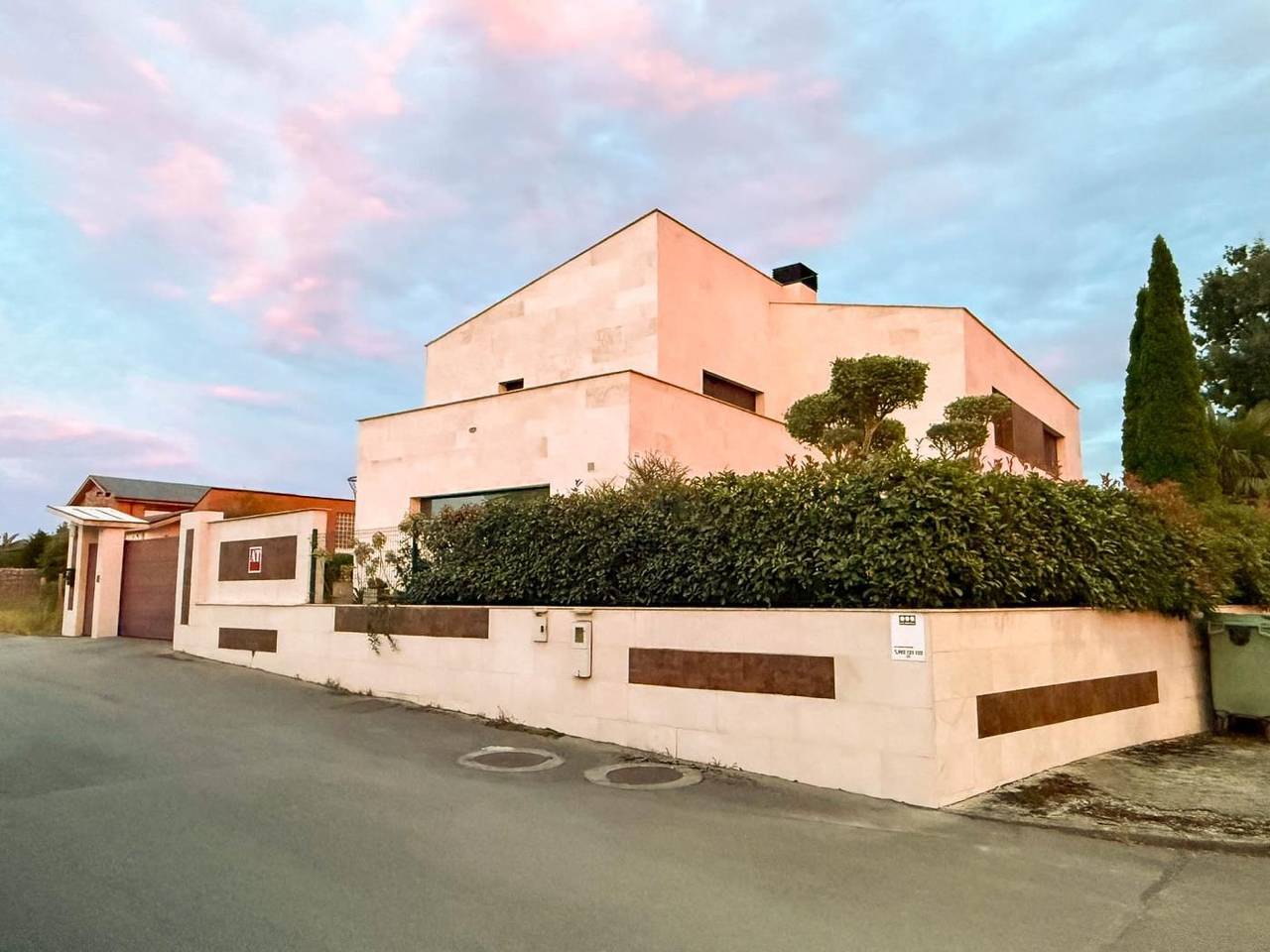 Maison moderne spectaculaire avec piscine in Medio Cudeyo, Côte Cantabrienne