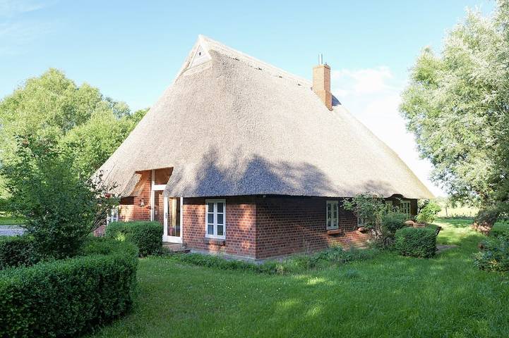 Ferienhaus für 6 Personen, mit Terrasse und Garten sowie Sauna in Behrensdorf