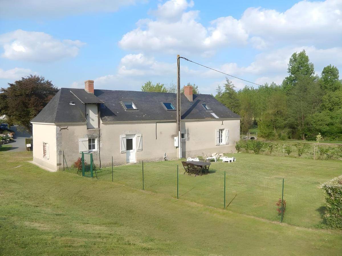 Stone House in La Flèche with Garden & Bbq in Thorée-les-Pins, Sarthe