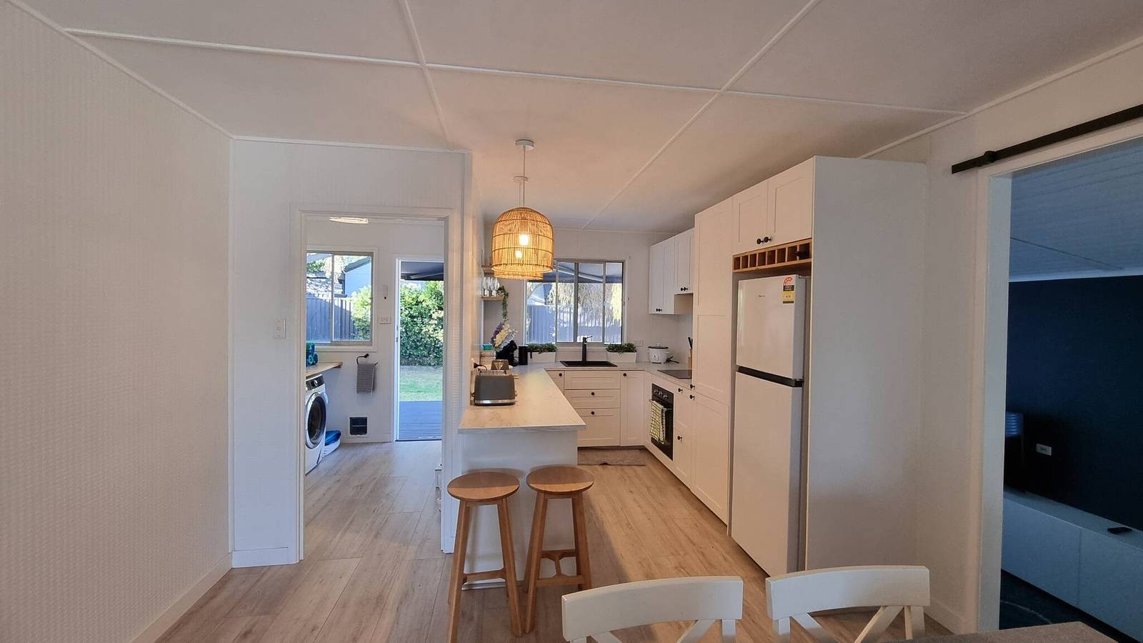 Sea Breeze at Margate Beachside-pet friendly in Brisbane, Moreton Bay