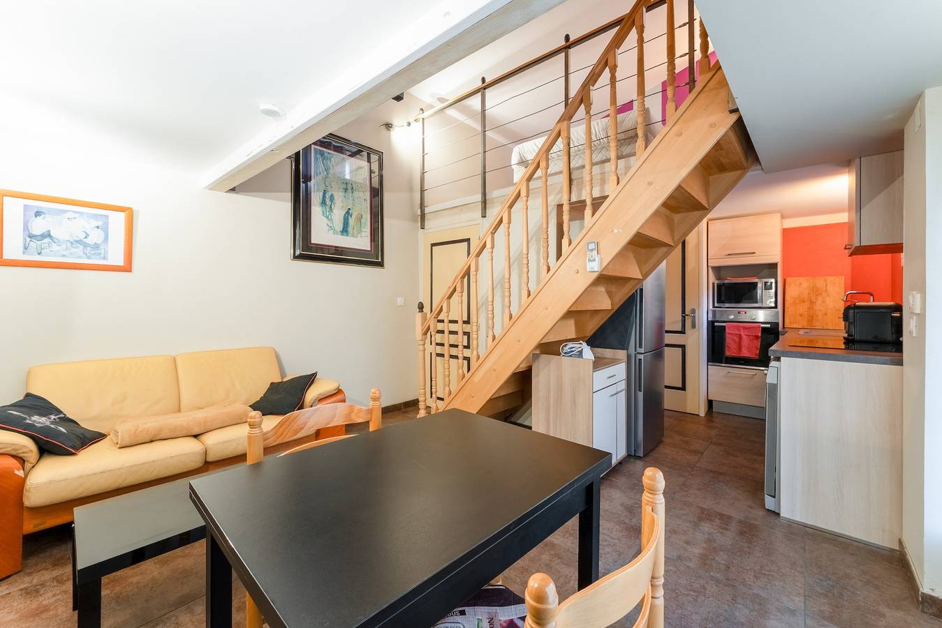 Apartamento entero, Apartamento 'Loft Loc 25 m² Casa Tranquila' con Terraza Privada, Wi-Fi y Aire Acondicionado in Les Angles (Gard), Region de Nimes