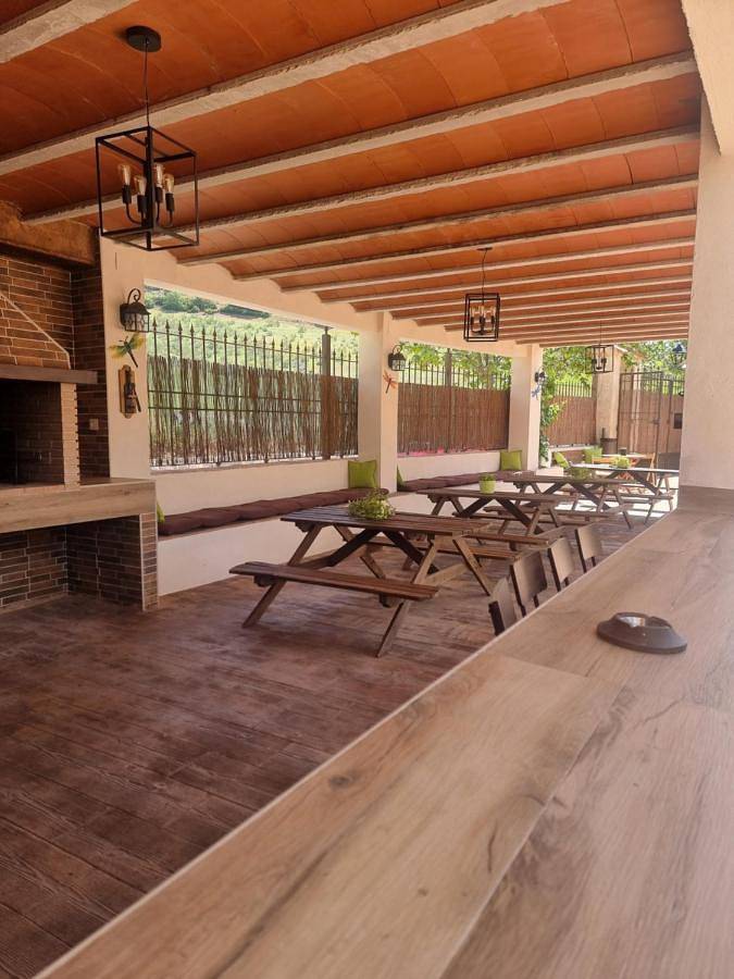 Casa rural para 9 personas, con Terraza y Jardín además de Piscina y Vistas en Provincia de Albacete - 4